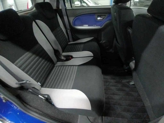 Daihatsu CAST 2019 8319300-12