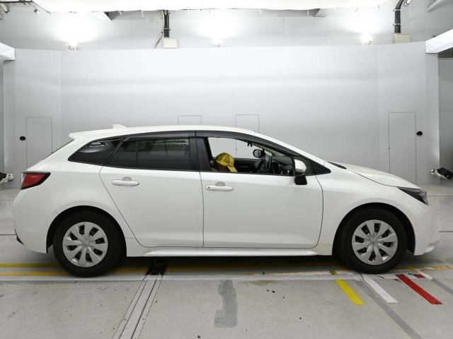 Toyota COROLLA TOURING 2021 8321159-3