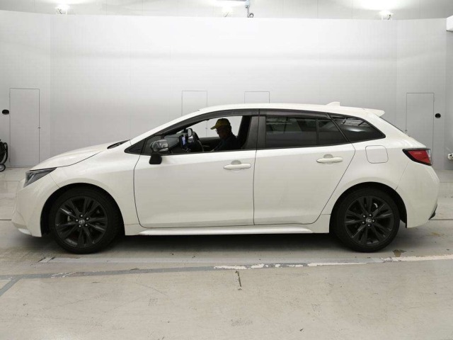 Toyota COROLLA TOURING 2021 8321181-4