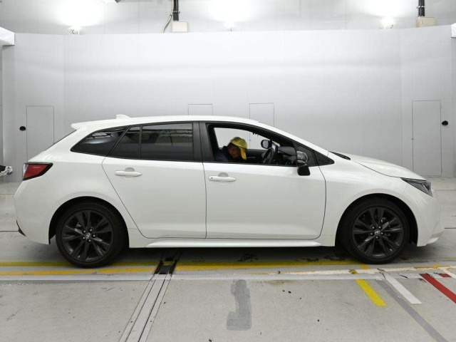 Toyota COROLLA TOURING 2021 8321182-3