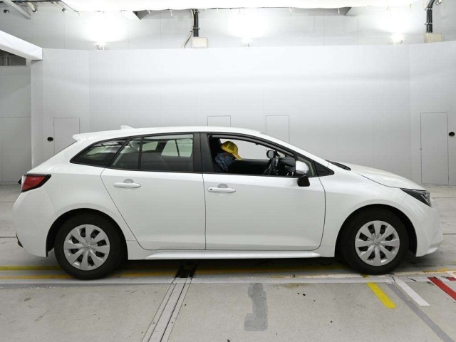Toyota COROLLA TOURING 2023 8321191-3