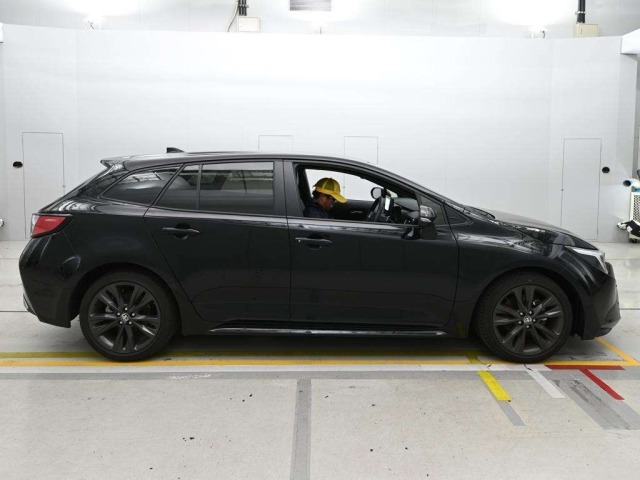 Toyota COROLLA TOURING 2023 8321192-3