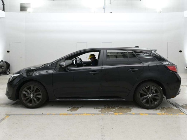 Toyota COROLLA TOURING 2023 8321192-4