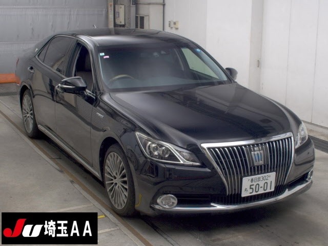 Toyota CROWN MAJESTA 2017 8321932-0