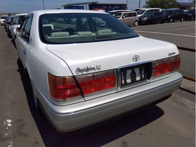 Toyota CROWN 1999 8320878-1