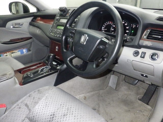 Toyota CROWN 2008 8320879-3