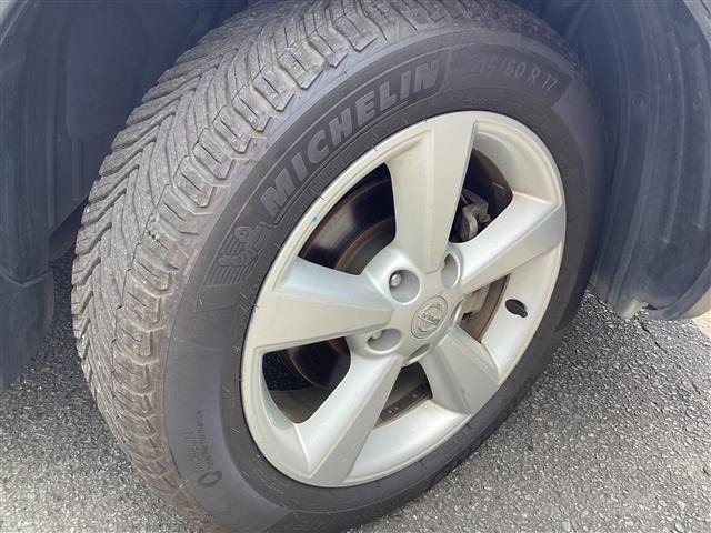Nissan DUALIS 2013 8323052-4