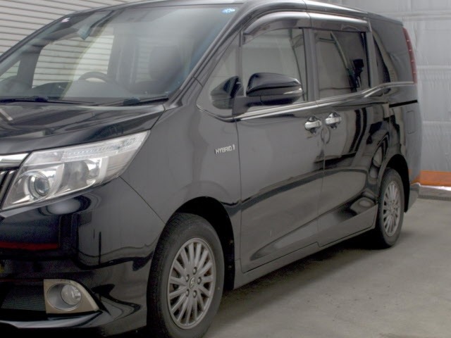 Toyota ESQUIRE 2015 8320700-4