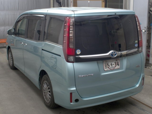 Toyota ESQUIRE 2015 8320701-1