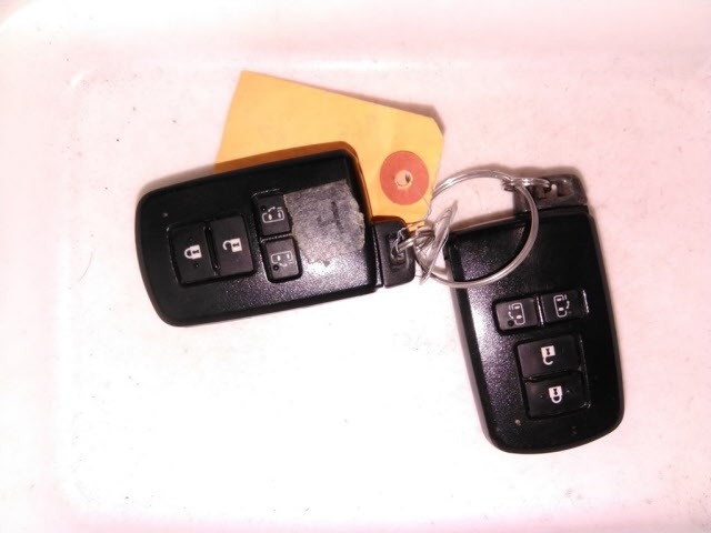 Toyota ESQUIRE 2015 8320701-10