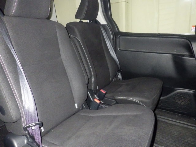 Toyota ESQUIRE 2015 8320701-8