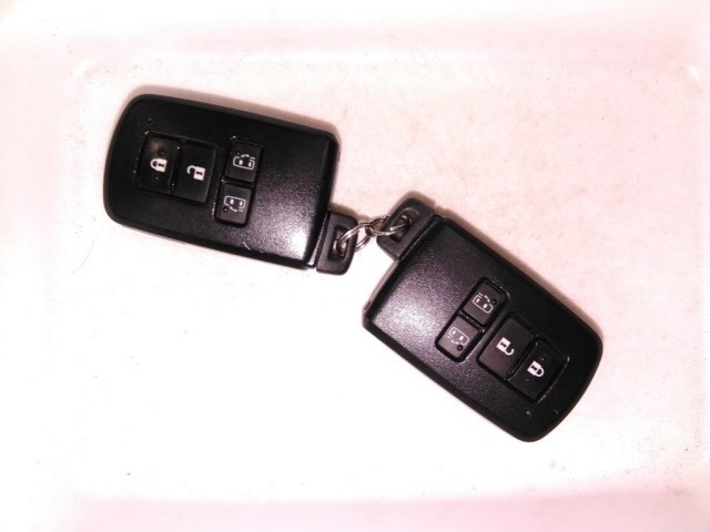 Toyota ESQUIRE 2015 8320702-10