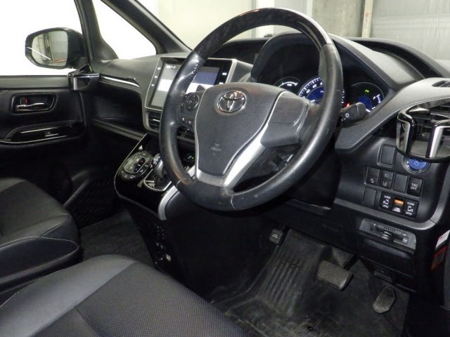 Toyota ESQUIRE 2019 8320705-3