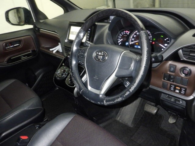 Toyota ESQUIRE 2019 8320706-3