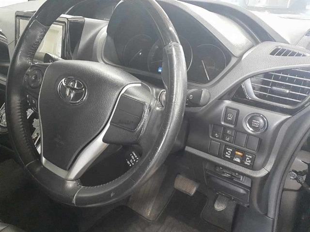Toyota ESQUIRE 2020 8320715-9