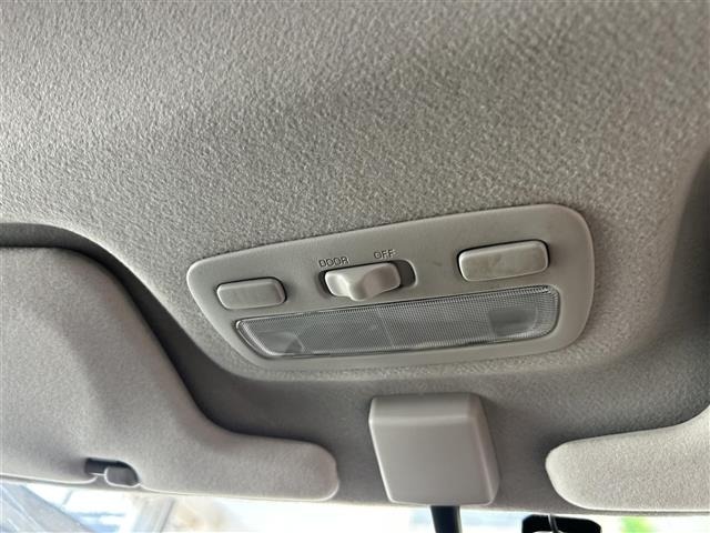 Toyota ESTIMA T 2003 8322439-8