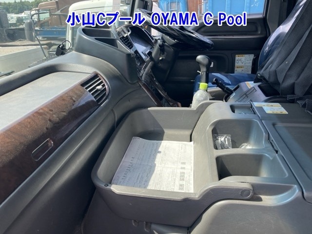 Isuzu GIGA 2014 8320335-5