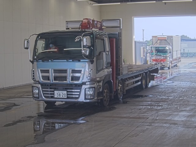 Isuzu GIGA 2012 8320377-0