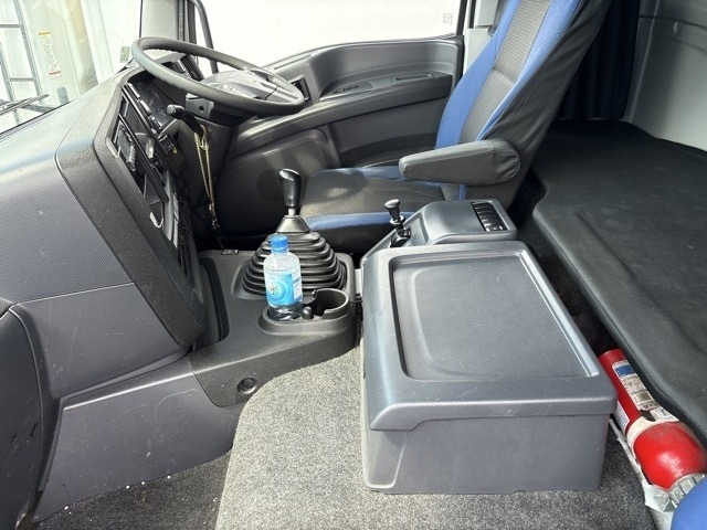 Isuzu GIGA 2017 8320537-5