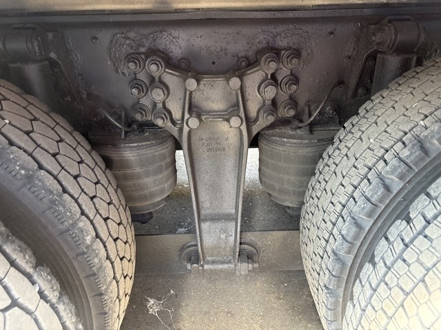 Isuzu GIGA 2017 8320537-8