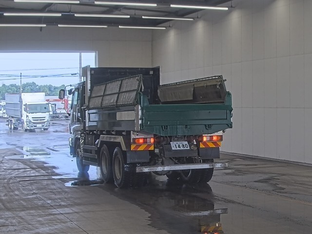Isuzu GIGA 2013 8320549-1