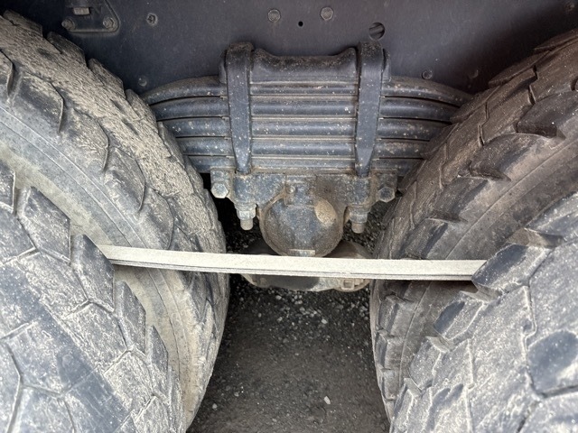 Isuzu GIGA 2013 8320549-8