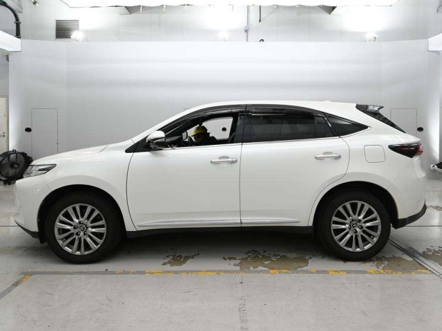 Toyota HARRIER 2017 8320509-4