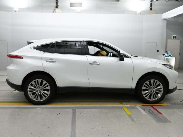 Toyota HARRIER 2023 8320516-3