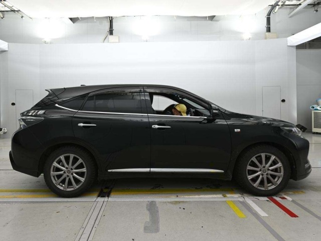 Toyota HARRIER 2017 8320518-3