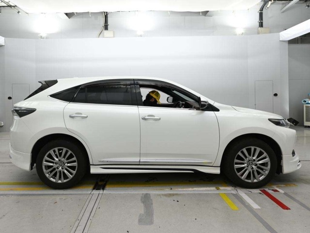 Toyota HARRIER 2016 8320526-3