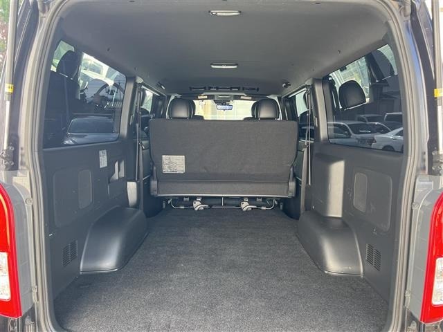 Toyota HIACE VAN 2022 8309181-17