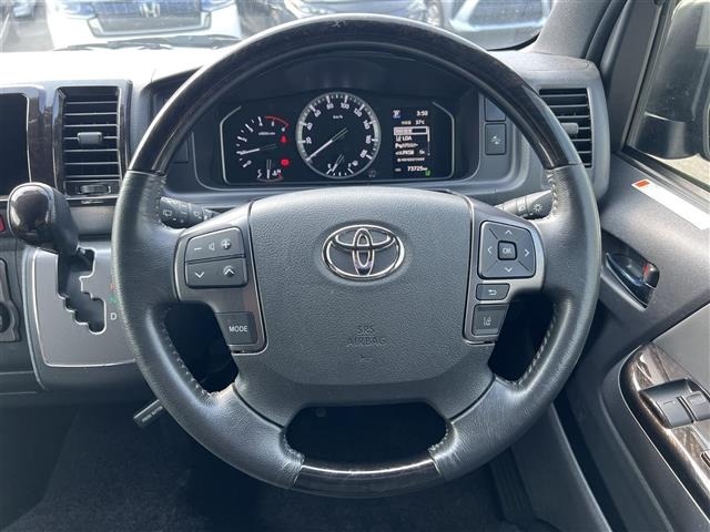 Toyota HIACE VAN 2022 8309181-27