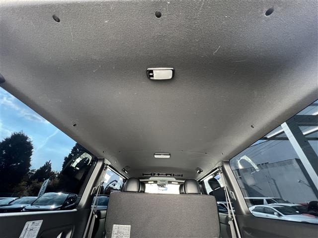 Toyota HIACE VAN 2022 8309181-4