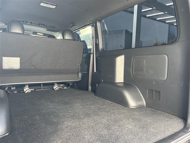 Toyota HIACE VAN 2022 8309181-6