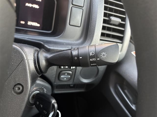 Toyota HIACE VAN 2021 8309182-11