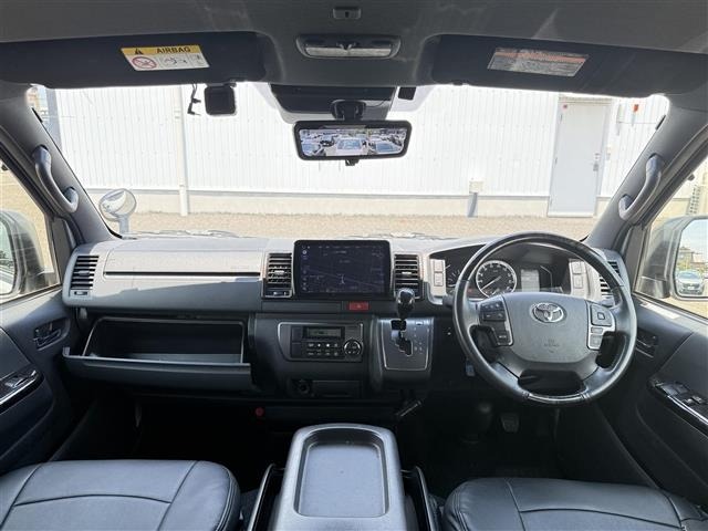 Toyota HIACE VAN 2024 8309189-14