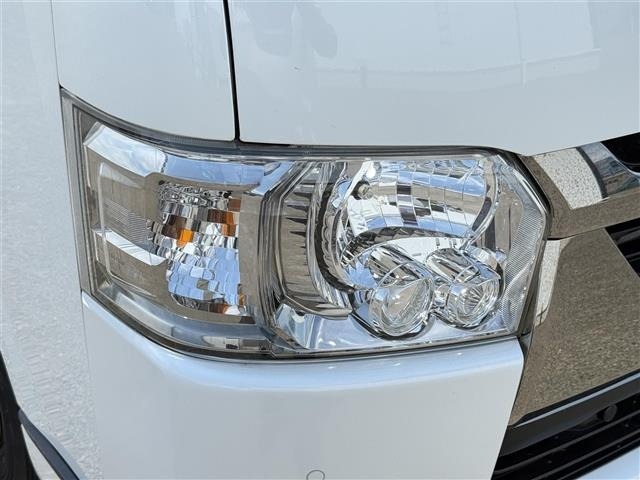 Toyota HIACE VAN 2024 8309189-4