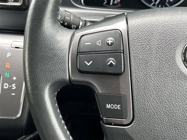 Toyota HIACE VAN 2024 8309190-10