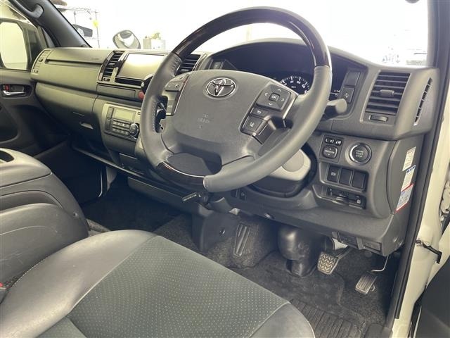 Toyota HIACE VAN 2023 8309197-23
