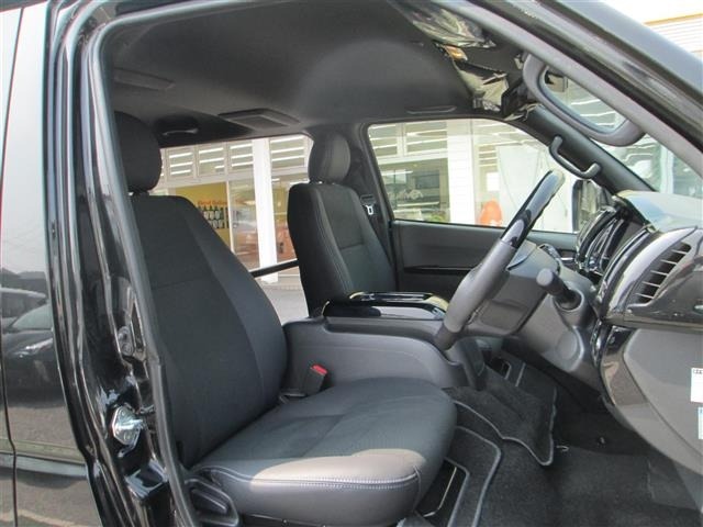 Toyota HIACE VAN 2024 8309214-12