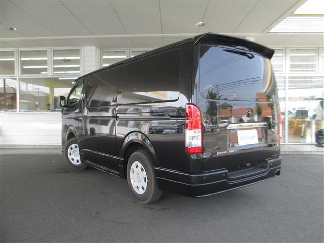 Toyota HIACE VAN 2024 8309214-13