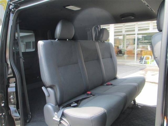 Toyota HIACE VAN 2024 8309214-20