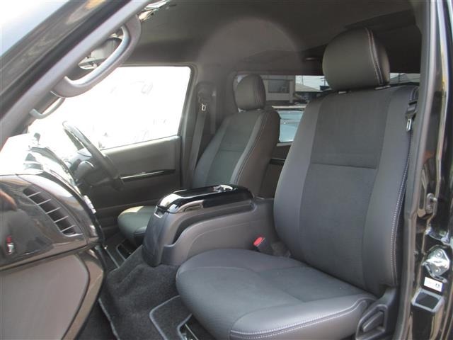 Toyota HIACE VAN 2024 8309214-6