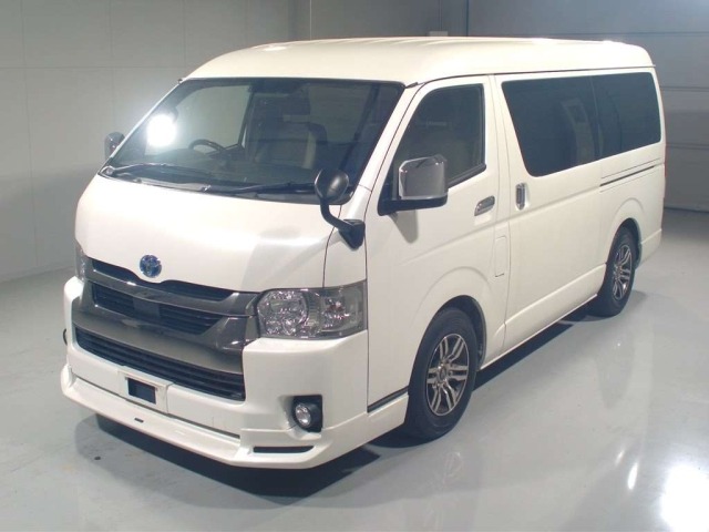 Toyota HIACE VAN 2021 8309785-0