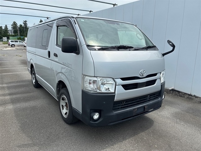 Toyota HIACE VAN 2021 8309835-0
