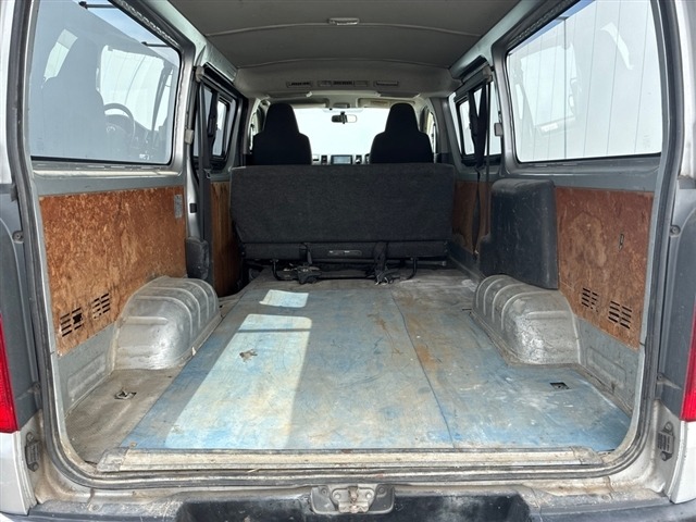 Toyota HIACE VAN 2014 8309836-8