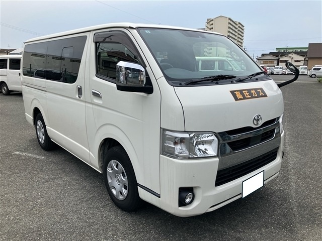 Toyota HIACE VAN 2021 8309848-0