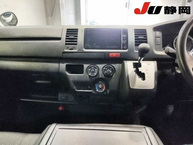 Toyota HIACE VAN 2020 8309872-7
