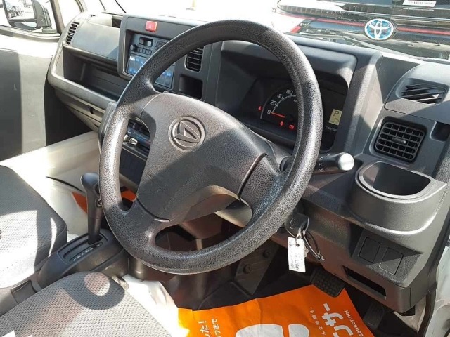 Daihatsu HIJET TRUCK 2018 8316830-7