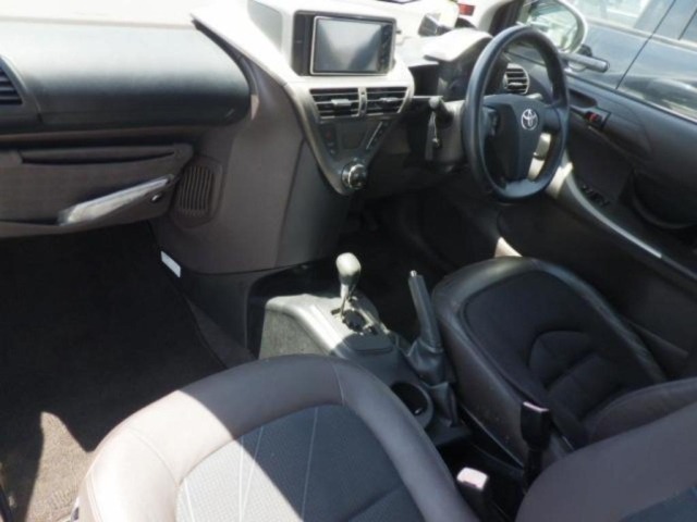 Toyota IQ 2009 8319245-3